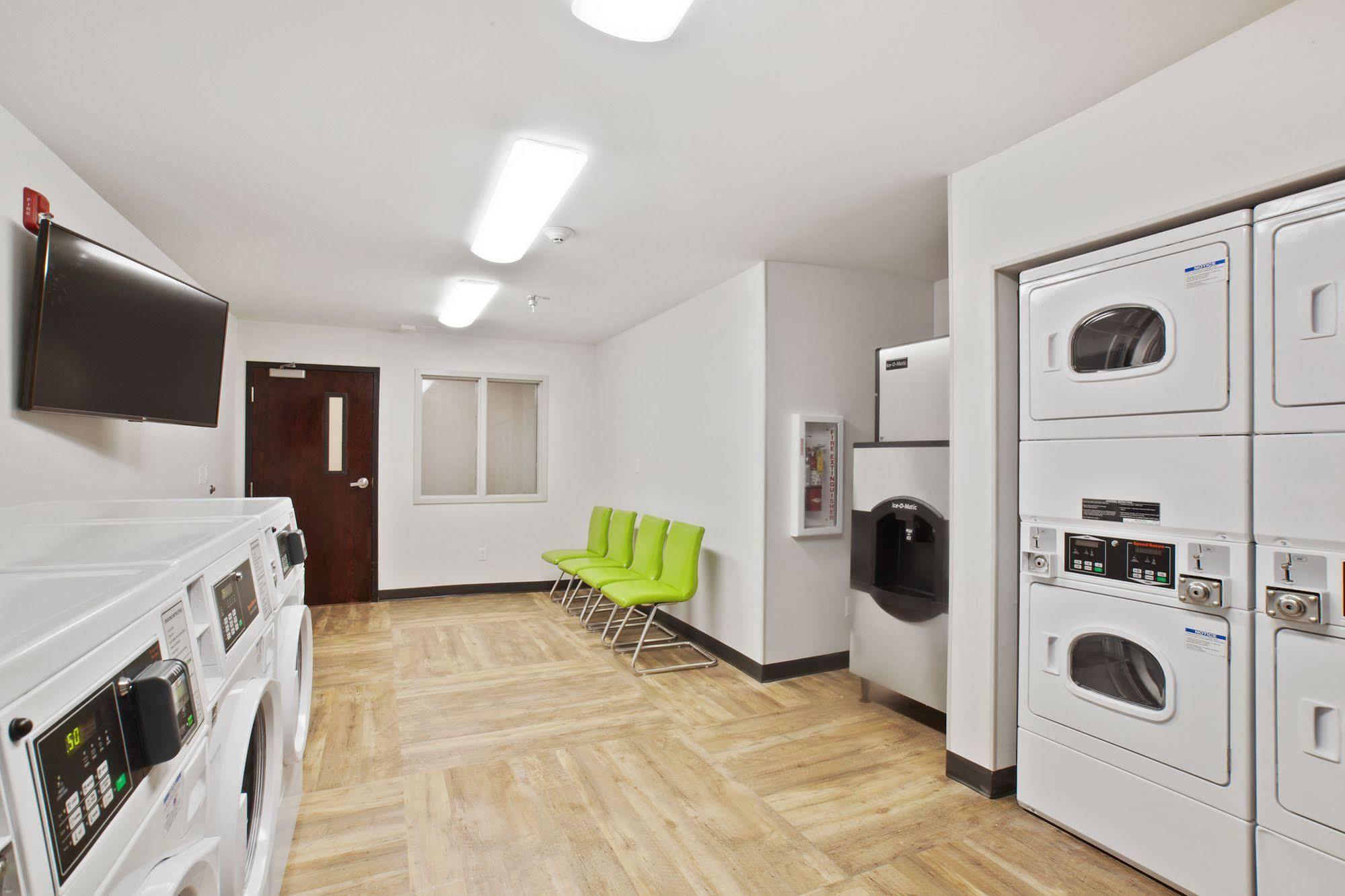 Extended Stay America Premier Suites - Providence - East Providence Екстер'єр фото